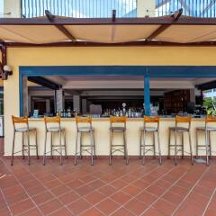 Отель Atrium Hotel Греция, Пефкохори - отзывы, цены и фото номеров - забронировать отель Atrium Hotel онлайн бассейн фото 2
