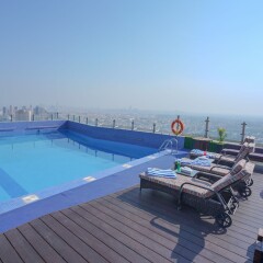 Отель Ramada Encore Kuwait Downtown бассейн фото 3
