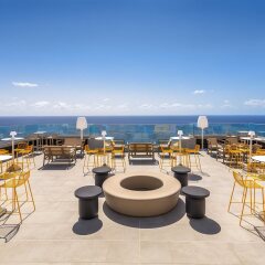 Отель Allegro Madeira-Adults Only Португалия, Фуншал - отзывы, цены и фото номеров - забронировать отель Allegro Madeira-Adults Only онлайн гостиничный бар