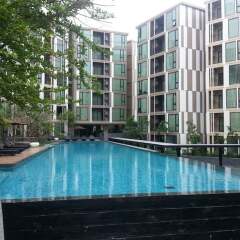 Отель The Base Uptown Phuket Таиланд, Пхукет - отзывы, цены и фото номеров - забронировать отель The Base Uptown Phuket онлайн бассейн фото 2