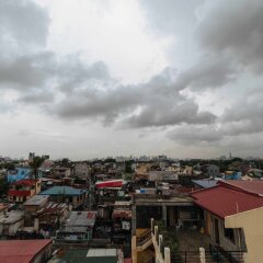 Отель RedDoorz near NAIA Terminal 1 Филиппины, Пасай - отзывы, цены и фото номеров - забронировать отель RedDoorz near NAIA Terminal 1 онлайн балкон