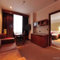 Гостиница DoubleTree by Hilton Novosibirsk в номере фото 2