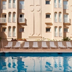AC Hotel La Linea by Marriott бассейн