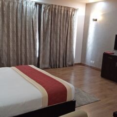 Tdi Club Retreat Alipur India Zenhotels - 