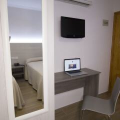 Отель Hostal Pensimar Испания, Эль-Альтет - отзывы, цены и фото номеров - забронировать отель Hostal Pensimar онлайн