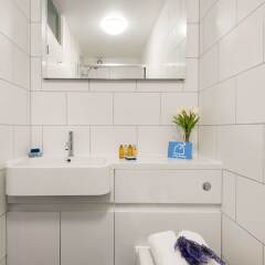 Апартаменты Bright Queen Alexandra Apartment - MPN ванная