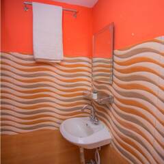 Отель OYO 296 Subine Guest Inn Непал, Катманду - отзывы, цены и фото номеров - забронировать отель OYO 296 Subine Guest Inn онлайн сауна