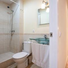 Отель El Born Apartment Испания, Барселона - отзывы, цены и фото номеров - забронировать отель El Born Apartment онлайн ванная фото 2