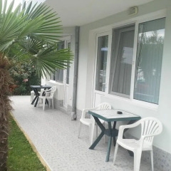 Отель Guest House Dani Китен балкон