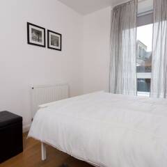 Отель 3 Bedroom Flat next to Victoria Park Sleeps 6 Великобритания, Лондон - отзывы, цены и фото номеров - забронировать отель 3 Bedroom Flat next to Victoria Park Sleeps 6 онлайн комната для гостей фото 4