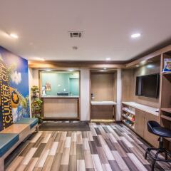 Отель Travelodge Culver City интерьер отеля фото 2