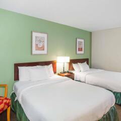 Отель Baymont Inn & Suites Jefferson City комната для гостей фото 4