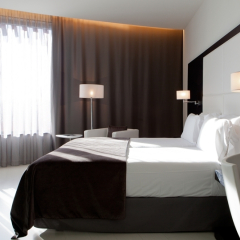 Hotel Porta Fira 4* Sup 4* Стандартный номер с различными типами кроватей фото 21