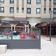 Отель ibis Lyon Part Dieu Les Halles Франция, Лион - отзывы, цены и фото номеров - забронировать отель ibis Lyon Part Dieu Les Halles онлайн бассейн фото 2