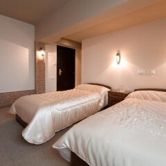 Boutique Family Hotel Vsk Kentavar Боженци сейф в номере