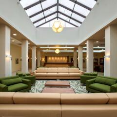 Гостиница Hilton Garden Inn Moscow Новая Рига интерьер отеля
