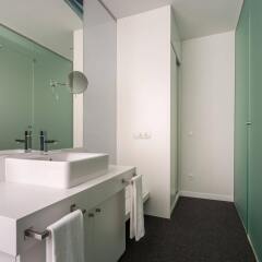 Отель Room Mate Óscar ванная