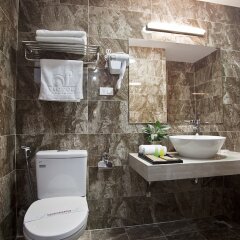 Victor Hotel Cau Giay ванная