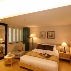 Апартаменты Hope Land Executive Serviced Apartment Бангкок комната для гостей фото 2