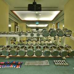 Evergreen Laurel Hotel Bangkok фитнесс-зал фото 3