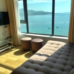 Апартаменты Beach City Apartment Нячанг комната для гостей фото 5