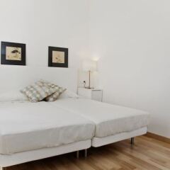 Отель Flateli Roger 1 Испания, Барселона - отзывы, цены и фото номеров - забронировать отель Flateli Roger 1 онлайн комната для гостей