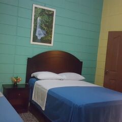 Отель Guesthouse Dos Molinos Гондурас, Сан-Педро-Сула - отзывы, цены и фото номеров - забронировать отель Guesthouse Dos Molinos онлайн комната для гостей фото 2