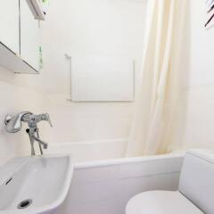 Отель Helsinki Apartment Kamppi Финляндия, Хельсинки - отзывы, цены и фото номеров - забронировать отель Helsinki Apartment Kamppi онлайн ванная фото 2