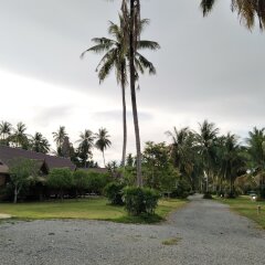 Отель Yoo Sabai Resort парковка