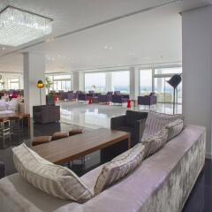 King Evelthon Beach Hotel & Resort гостиничный бар