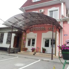 Гостиница Вишневый Сад парковка