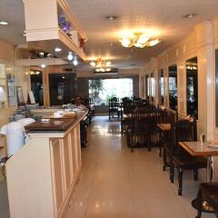Отель Woodlands Inn Бангкок питание