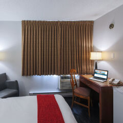 Отель Howard Johnson by Wyndham Quebec City Канада, Квебек - отзывы, цены и фото номеров - забронировать отель Howard Johnson by Wyndham Quebec City онлайн удобства в номере фото 2