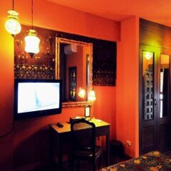 Отель Chakrabongse Villas Бангкок гостиничный бар