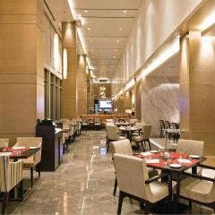 Отель The Gateway Hotel GE Road Индия, Райпур - отзывы, цены и фото номеров - забронировать отель The Gateway Hotel GE Road онлайн питание