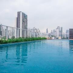 Maven Stylish Hotel Bangkok бассейн