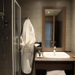 Отель Le Chalet du Mont Vallon Spa Resort ванная фото 2