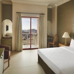 Отель Movenpick Nabatean Castle Hotel Иордания, Вади-Муса - отзывы, цены и фото номеров - забронировать отель Movenpick Nabatean Castle Hotel онлайн комната для гостей фото 5