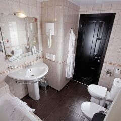 Гостиница River Park Hotel в Новосибирске - забронировать гостиницу River Park Hotel, цены и фото номеров Новосибирск ванная фото 2