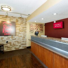 Отель Red Roof Inn Columbus West - Hilliard интерьер отеля
