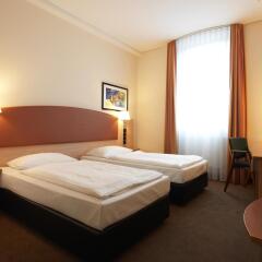 Отель IntercityHotel Berlin Ostbahnhof комната для гостей