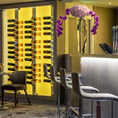 Отель Mercure Marseille Centre Vieux Port гостиничный бар