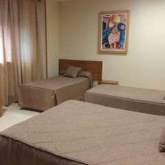 Отель Hostal Aeropuerto Мадрид комната для гостей фото 5