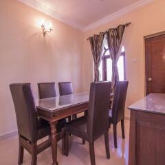 Отель OYO 11424 Home Elegant 3BHK Villa Near Dona Paula Beach Гоа в номере