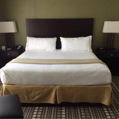Отель Holiday Inn Express & Suites Geneva Finger Lakes комната для гостей