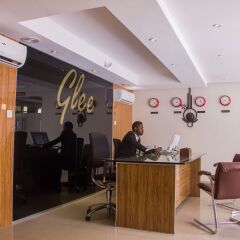 Glee Hotel спа