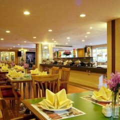 Отель The Patra Hotel - Rama 9 Таиланд, Бангкок - 1 отзыв об отеле, цены и фото номеров - забронировать отель The Patra Hotel - Rama 9 онлайн гостиничный бар