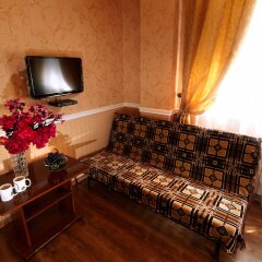 Гостиница Гостевой дом Династия Сочи в Сочи отзывы, цены и фото номеров - забронировать гостиницу Гостевой дом Династия Сочи онлайн комната для гостей фото 5