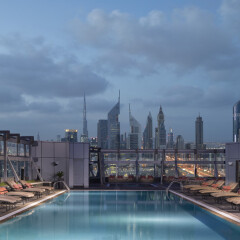 Отель Jumeirah Living - World Trade Centre Residence бассейн