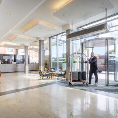 Clayton Hotel, Manchester Airport фитнесс-зал фото 3